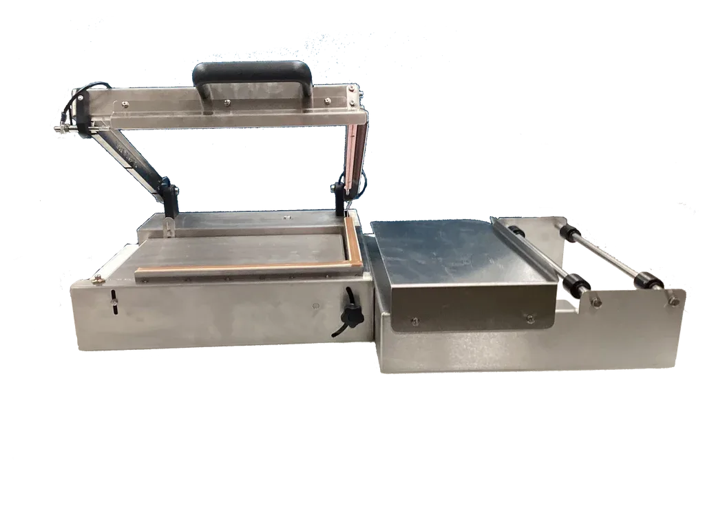 L300 FlexiWrap Pro L sealer by CPack